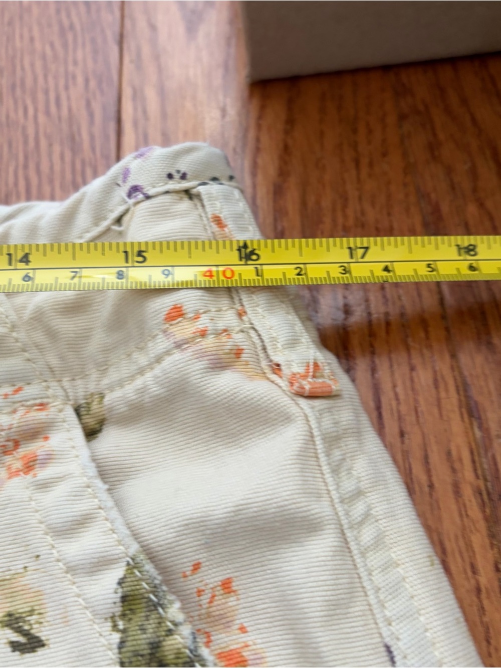 Pilcro The Wanderer Painterly Print Utility Shorts 29 High Rise Anthropologie - Picture 13 of 16